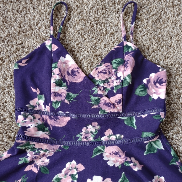NWT Francesca's Floral Ladder Trim Mini Dress - Picture 9 of 11